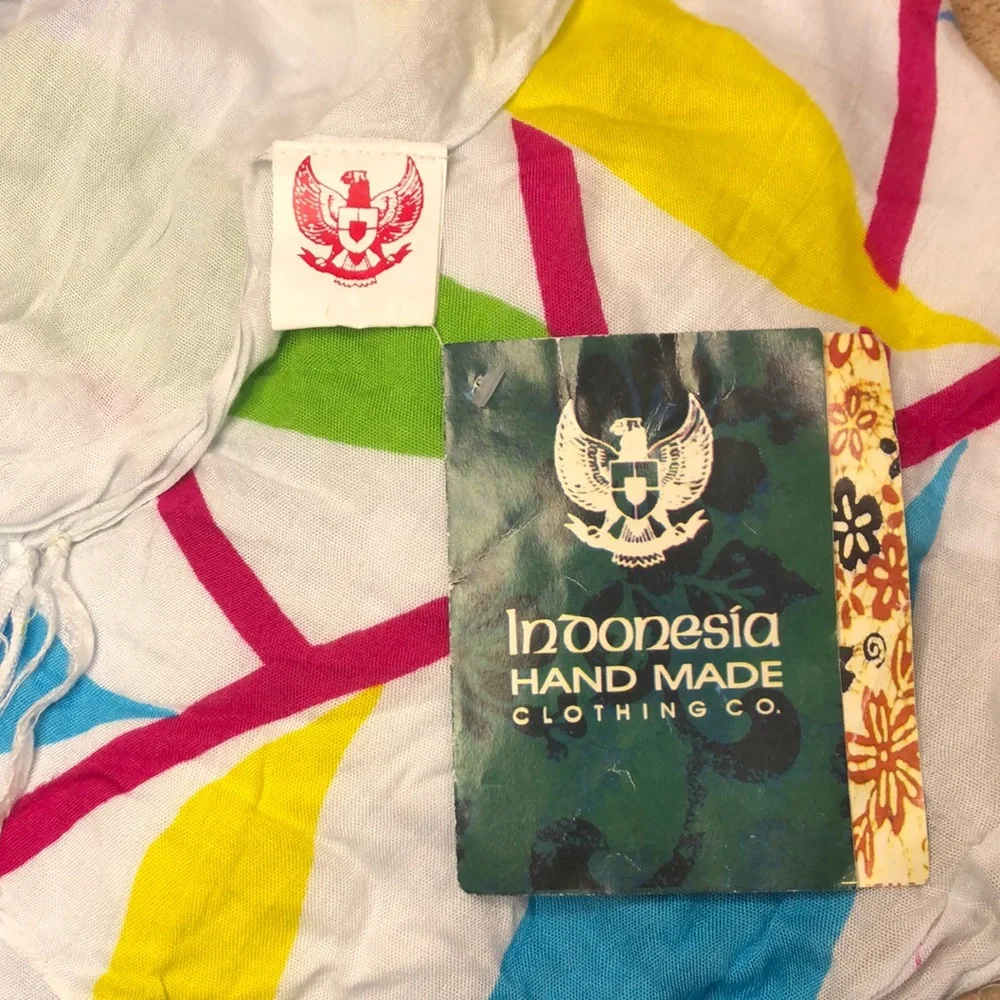 INDONESIA HAND MADE CLOTHING CO. scarf/wrap